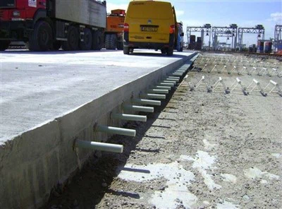 Barra di centraggio in FRP per aree a pedaggio ad alta velocità